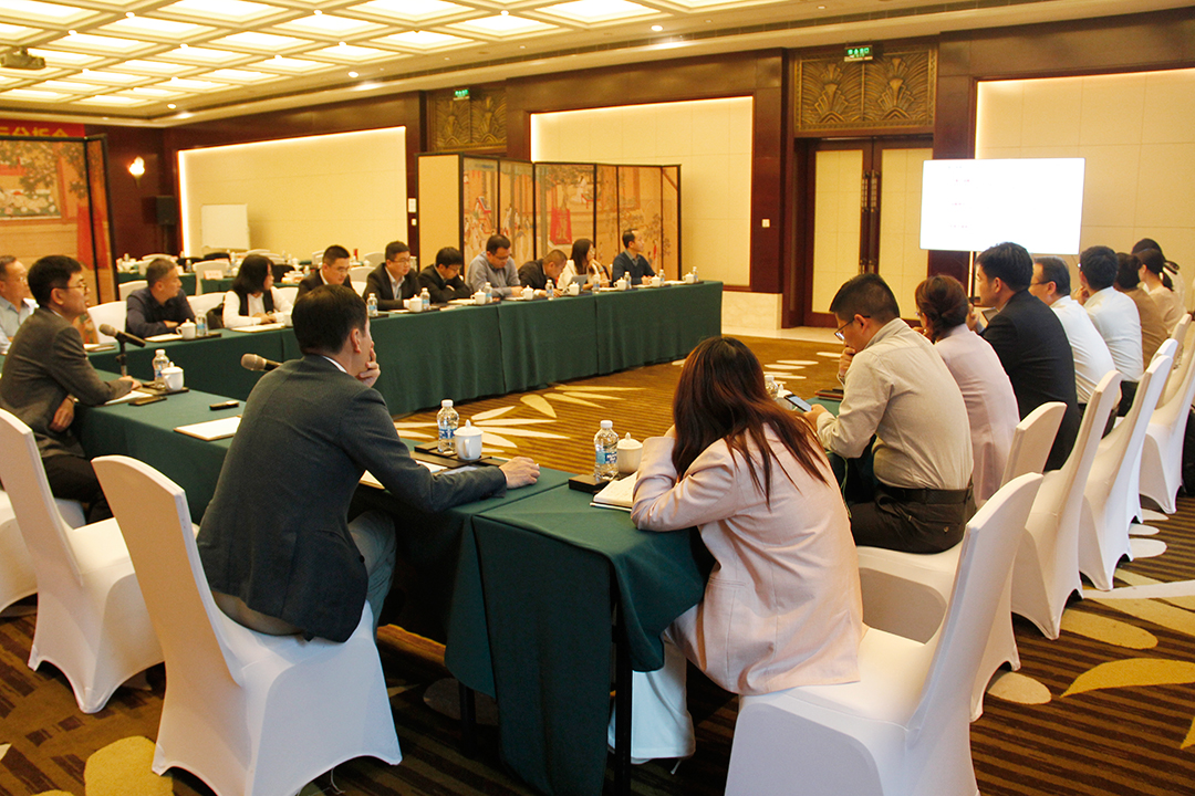 A组讨论.jpg A组讨论.jpg